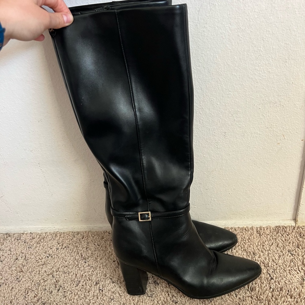 Elegant Black Knee-High Women's Boots